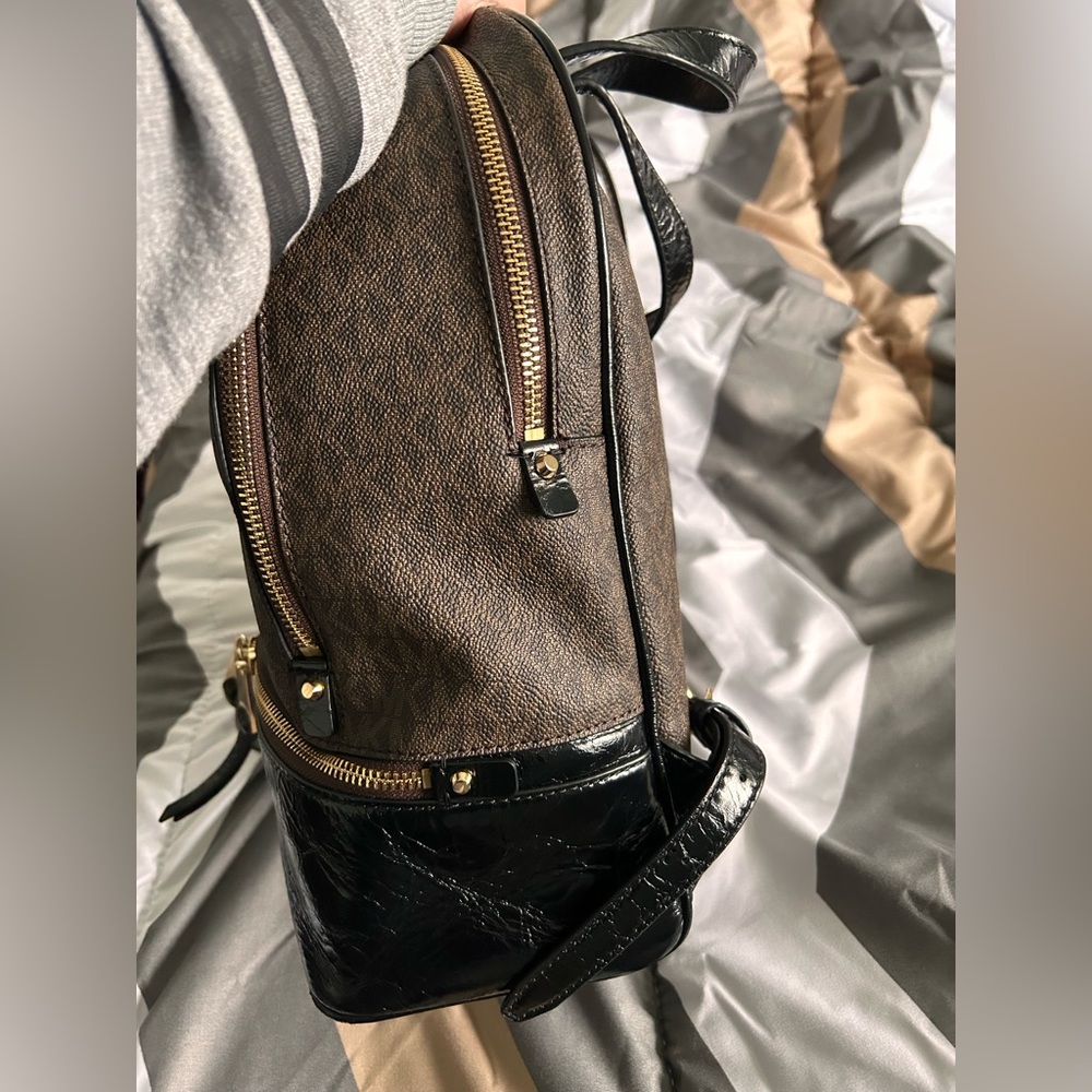 Michael Kors Rhea Medium Backpack - Picture 5 of 7